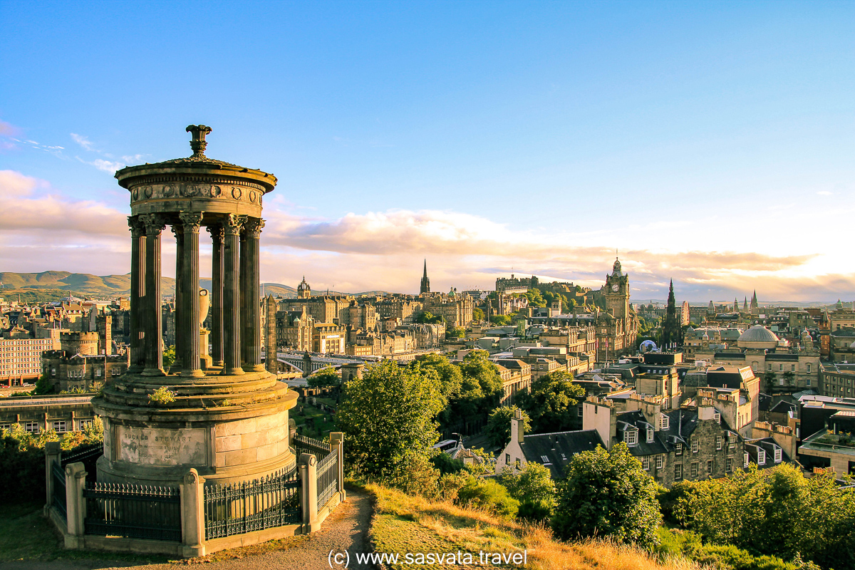 best highlights of magnificent Edinburgh - Calton Hill