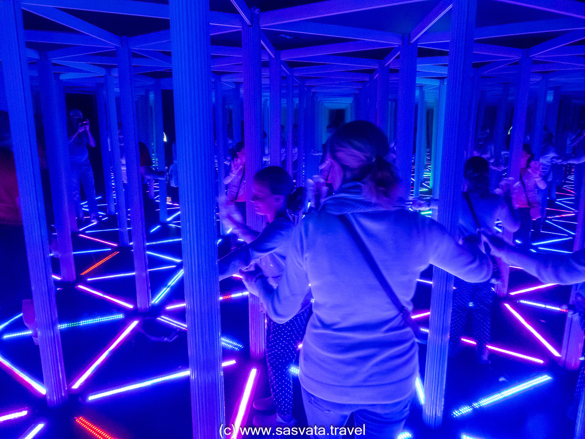 best highlights of magnificent Edinburgh - Camera Obscura and World of Illusions
