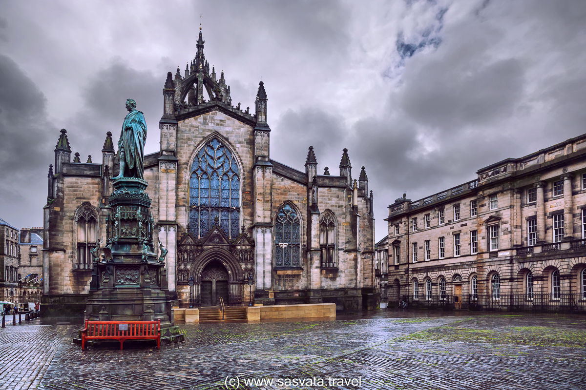 best highlights of magnificent Edinburgh - St. Giles' Cathedral