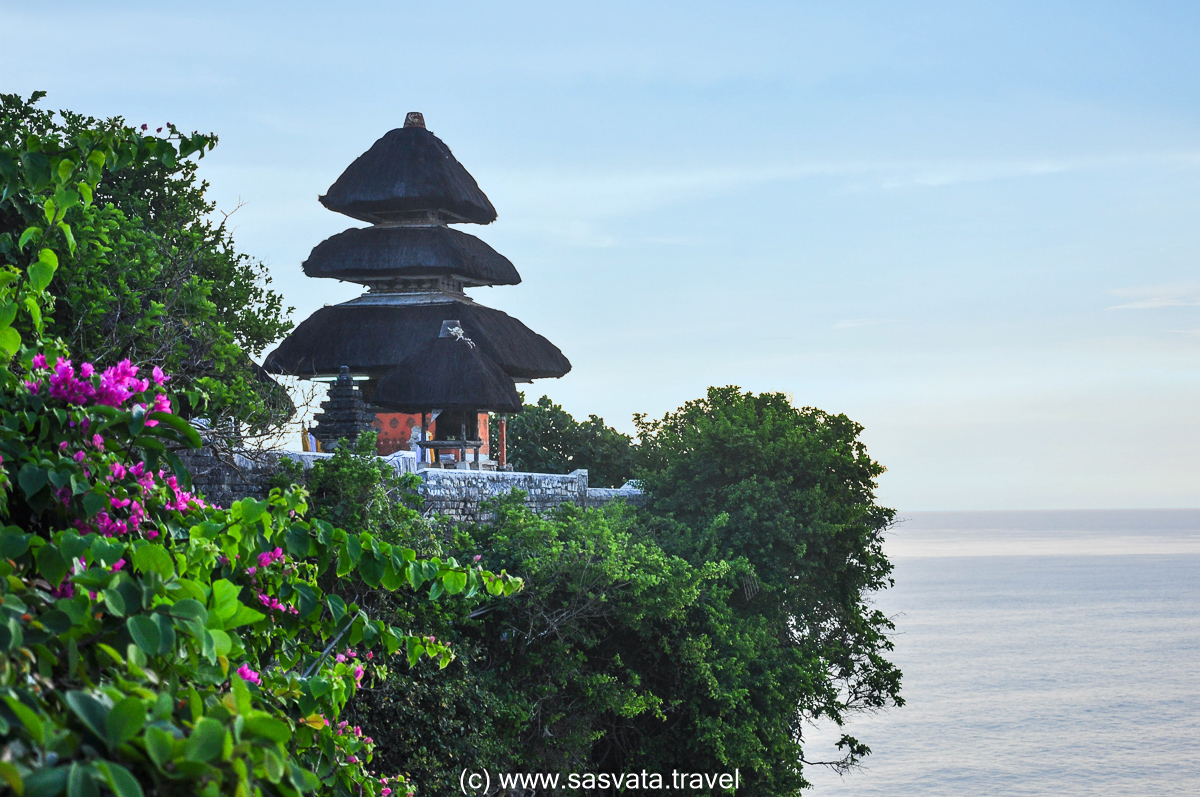 Bali's ultimate must-sees: Ulu Watu temple