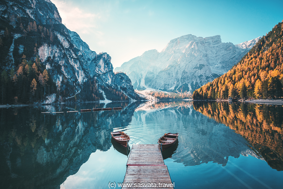 Best Dolomites alpine lakes